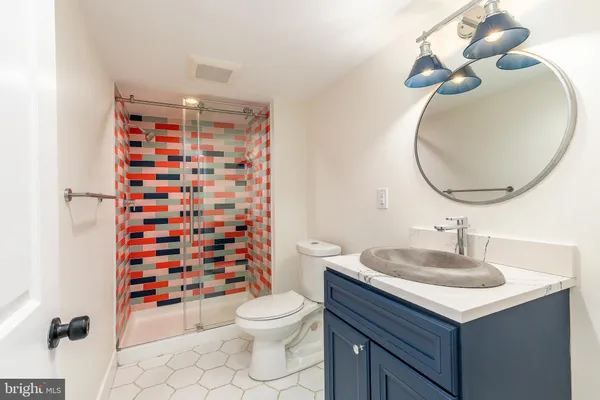 $3,950 | 412 Sepviva Street, Philadelphia, PA 19125