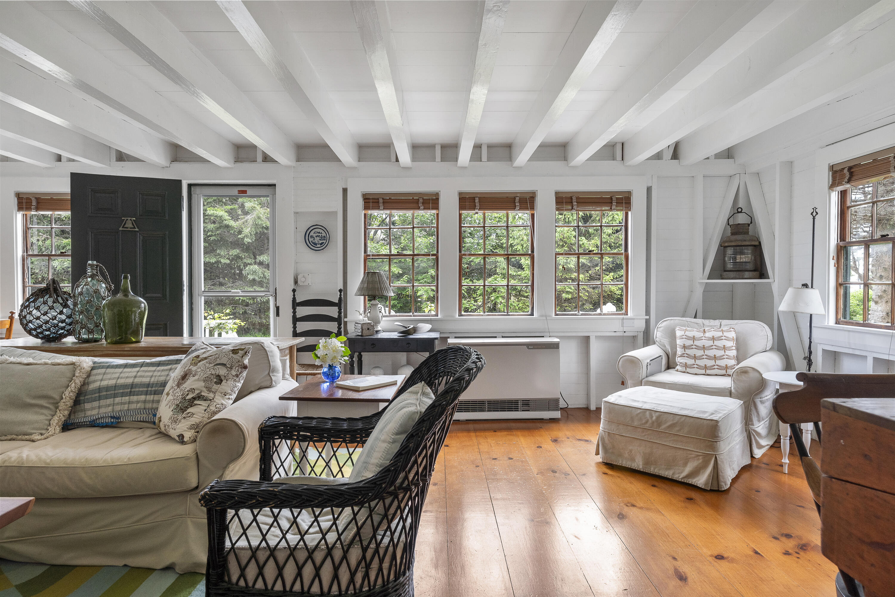 70 Pemaquid Loop Road New Harbor, ME 04554 - Photo 22 of 45 23_Living area-50
