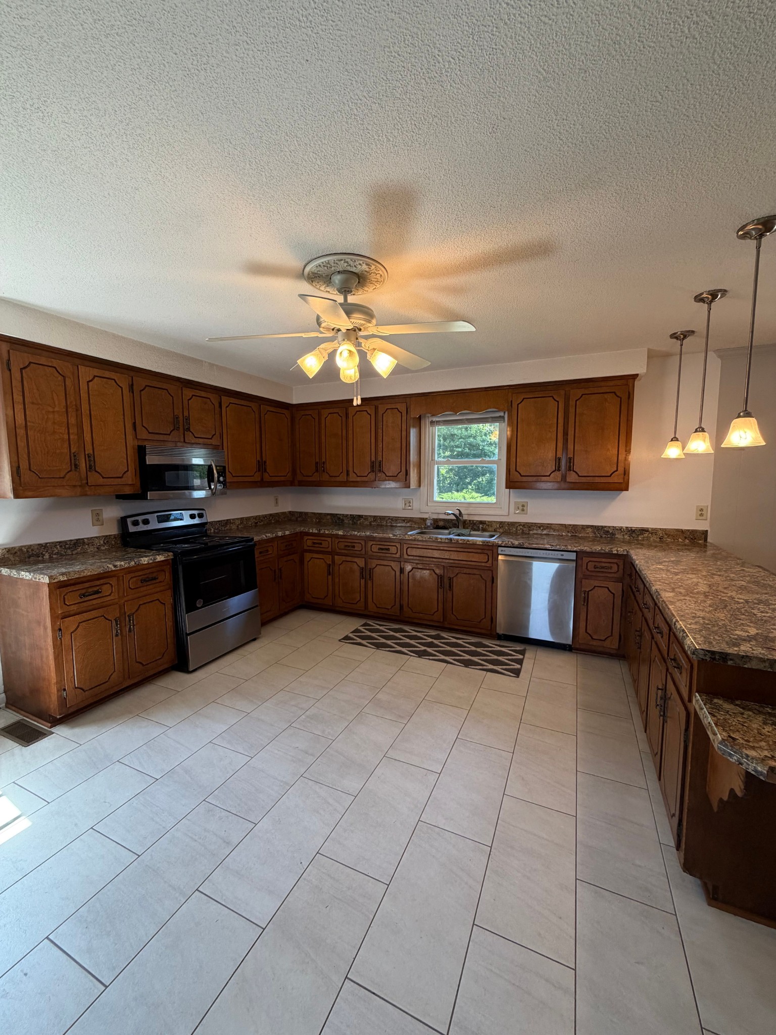 3350 Sango Road Clarksville, TN 37043 - Photo 10 of 27