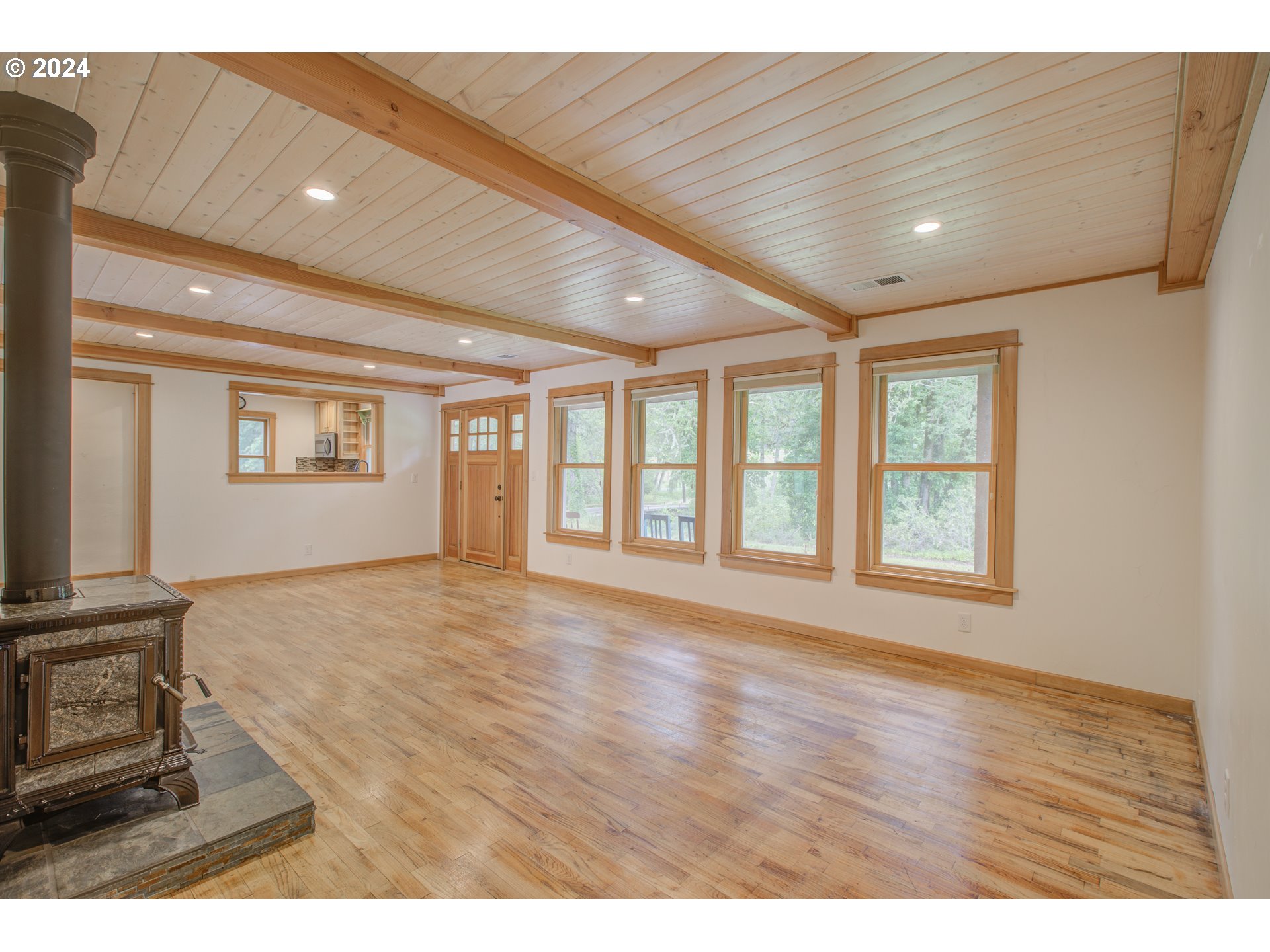7283 South Myrtle Road Myrtle Creek, OR 97457 - Photo 11 of 48 Gallery Image 11