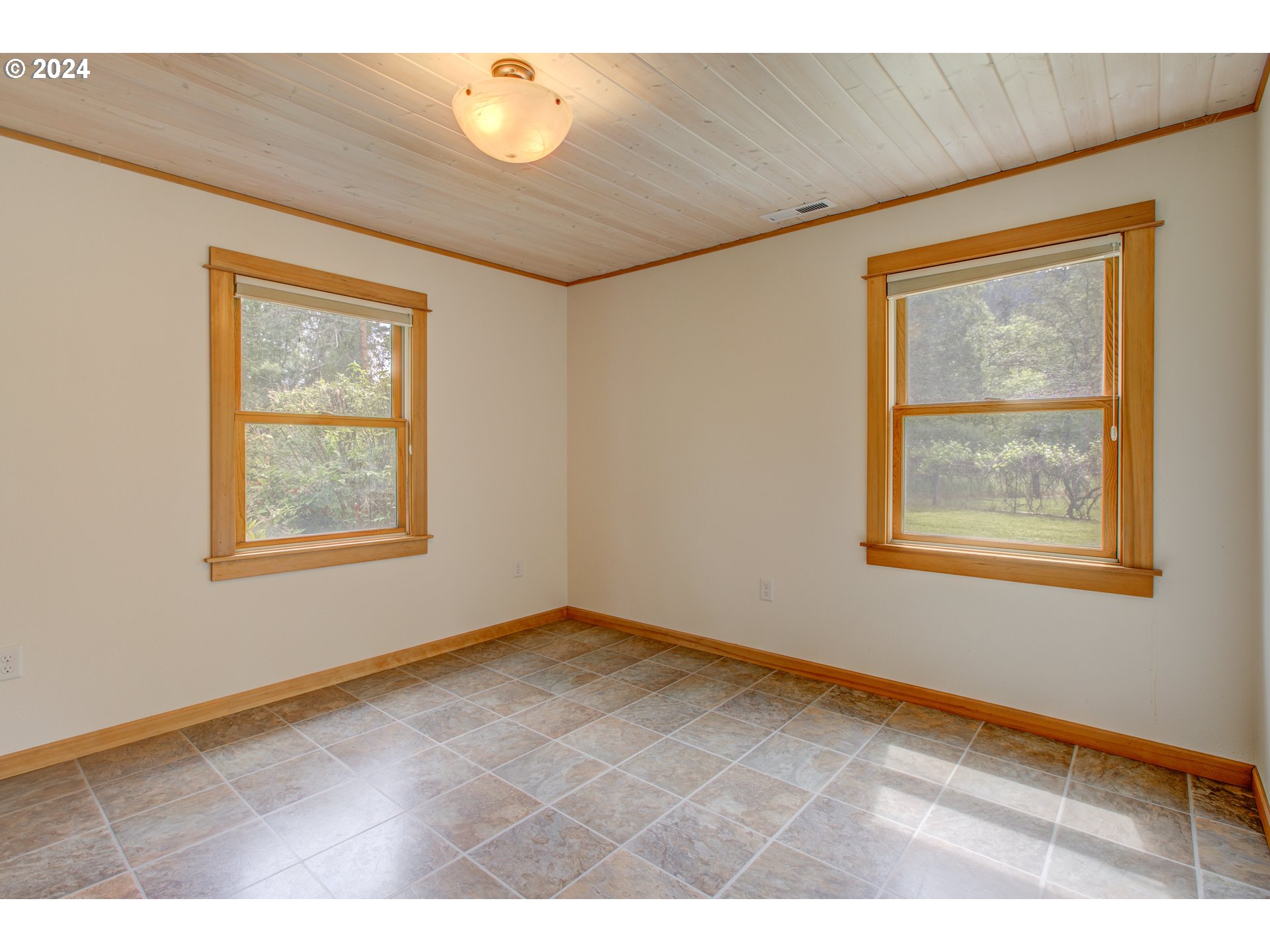7283 South Myrtle Road Myrtle Creek, OR 97457 - Photo 30 of 48 Gallery Image 30