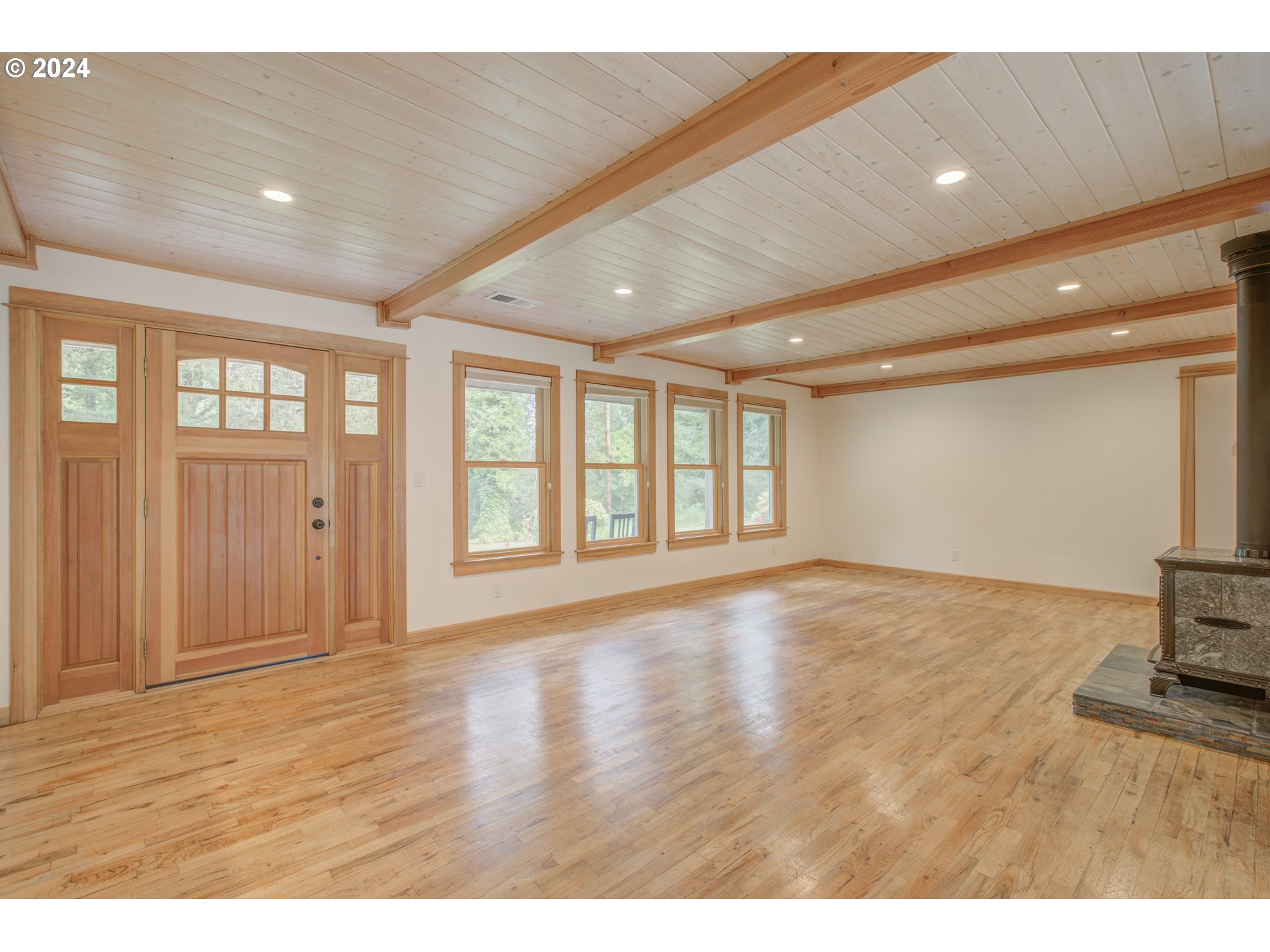 7283 South Myrtle Road Myrtle Creek, OR 97457 - Photo 5 of 48 Gallery Image 5