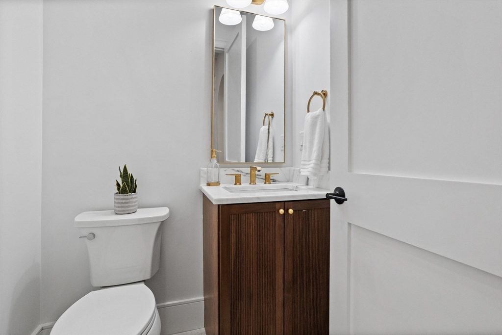 15 Peachtree Road Lexington, MA 02420 - Photo 25 of 40