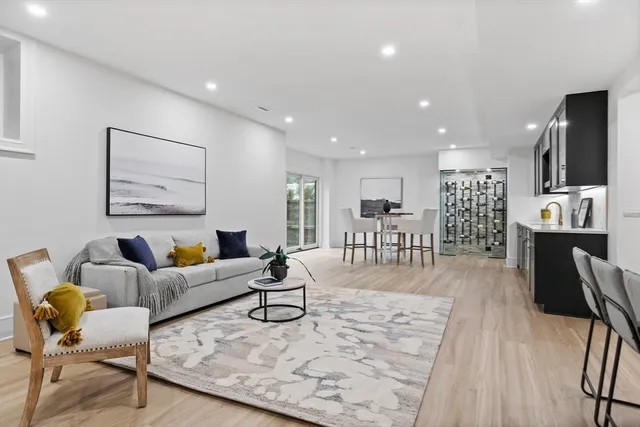 $3,898,000 | 15 Peachtree Road, Lexington, MA 02420