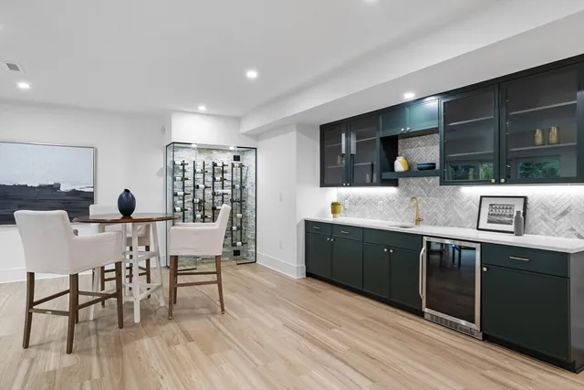 $3,898,000 | 15 Peachtree Road, Lexington, MA 02420