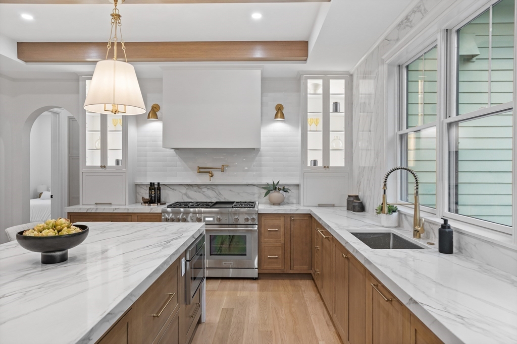 15 Peachtree Road Lexington, MA 02420 - Photo 10 of 40