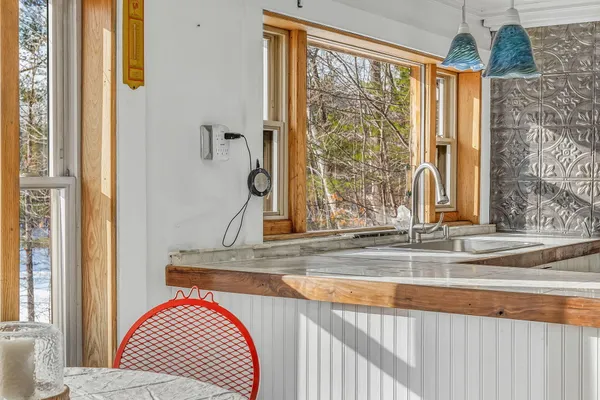 $674,900 | 110 Middle Road, New Portland, ME 04961