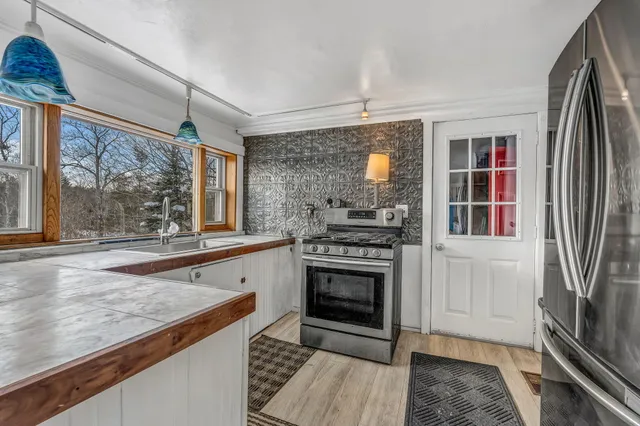 $749,000 | 110 Middle Road, New Portland, ME 04961