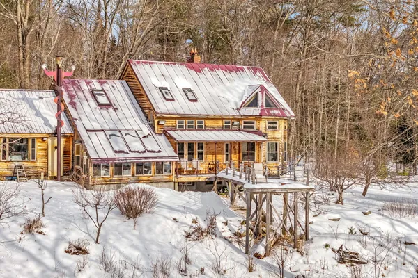 $674,900 | 110 Middle Road, New Portland, ME 04961