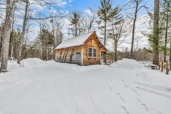 $674,900 | 110 Middle Road, New Portland, ME 04961