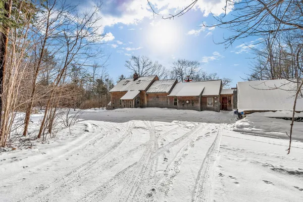 $674,900 | 110 Middle Road, New Portland, ME 04961