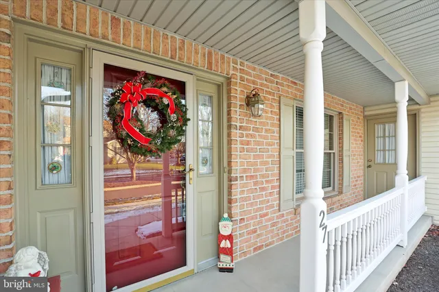 $360,000 | 27 Kower Court, Mechanicsburg, PA 17055