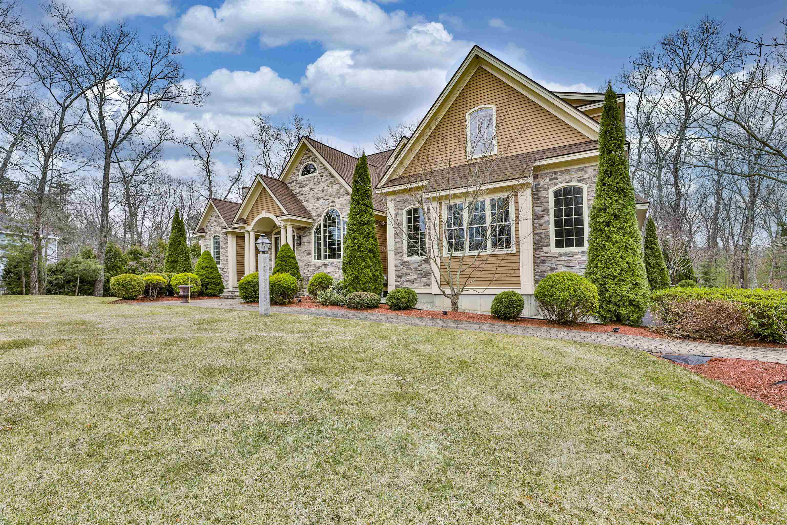 7 Buckhide Road Windham, NH 03087 - Photo 3 of 40