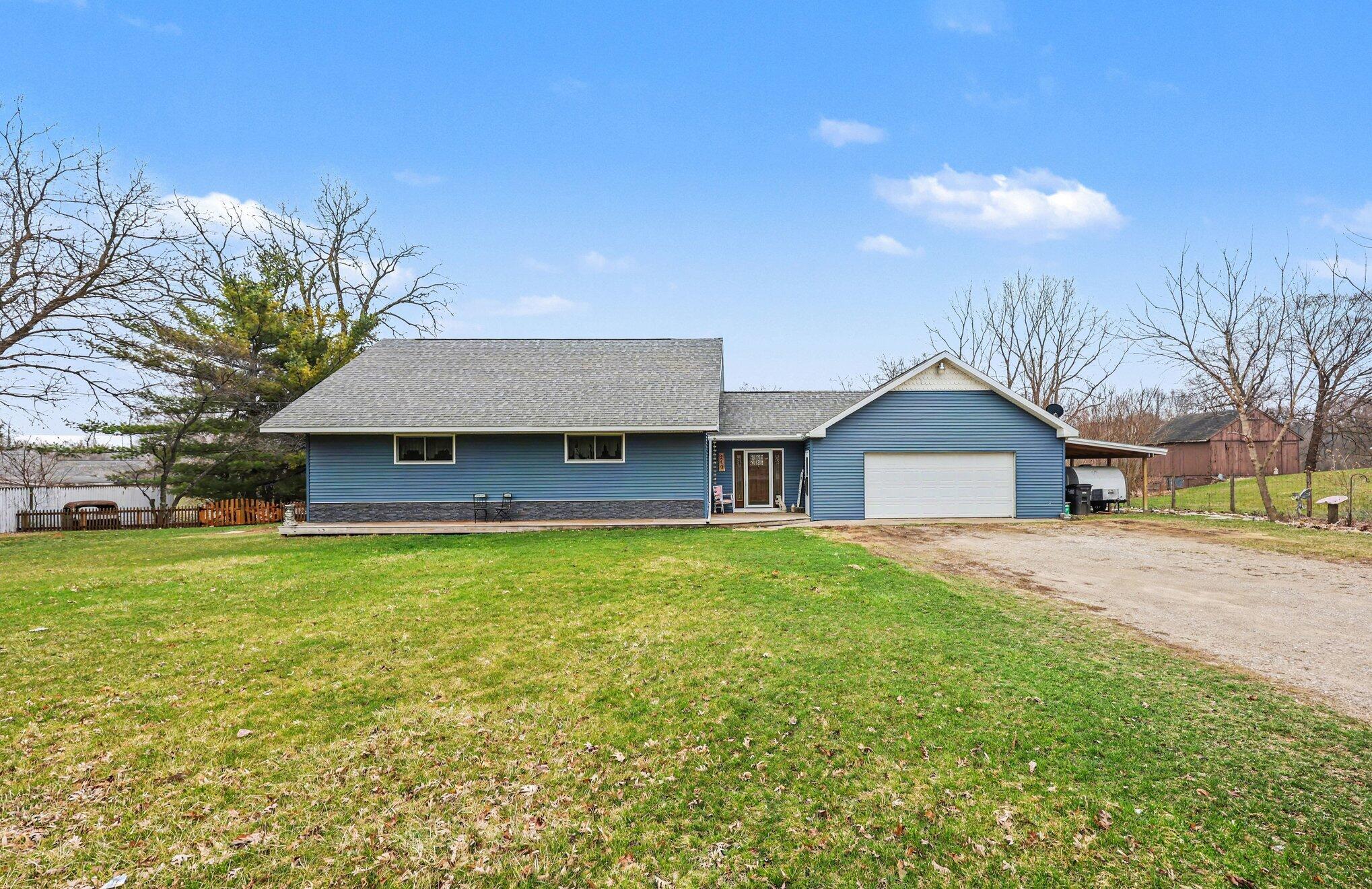 219 South Portage Road Jackson, MI 49201 - Photo 1 of 27 001_file_3740