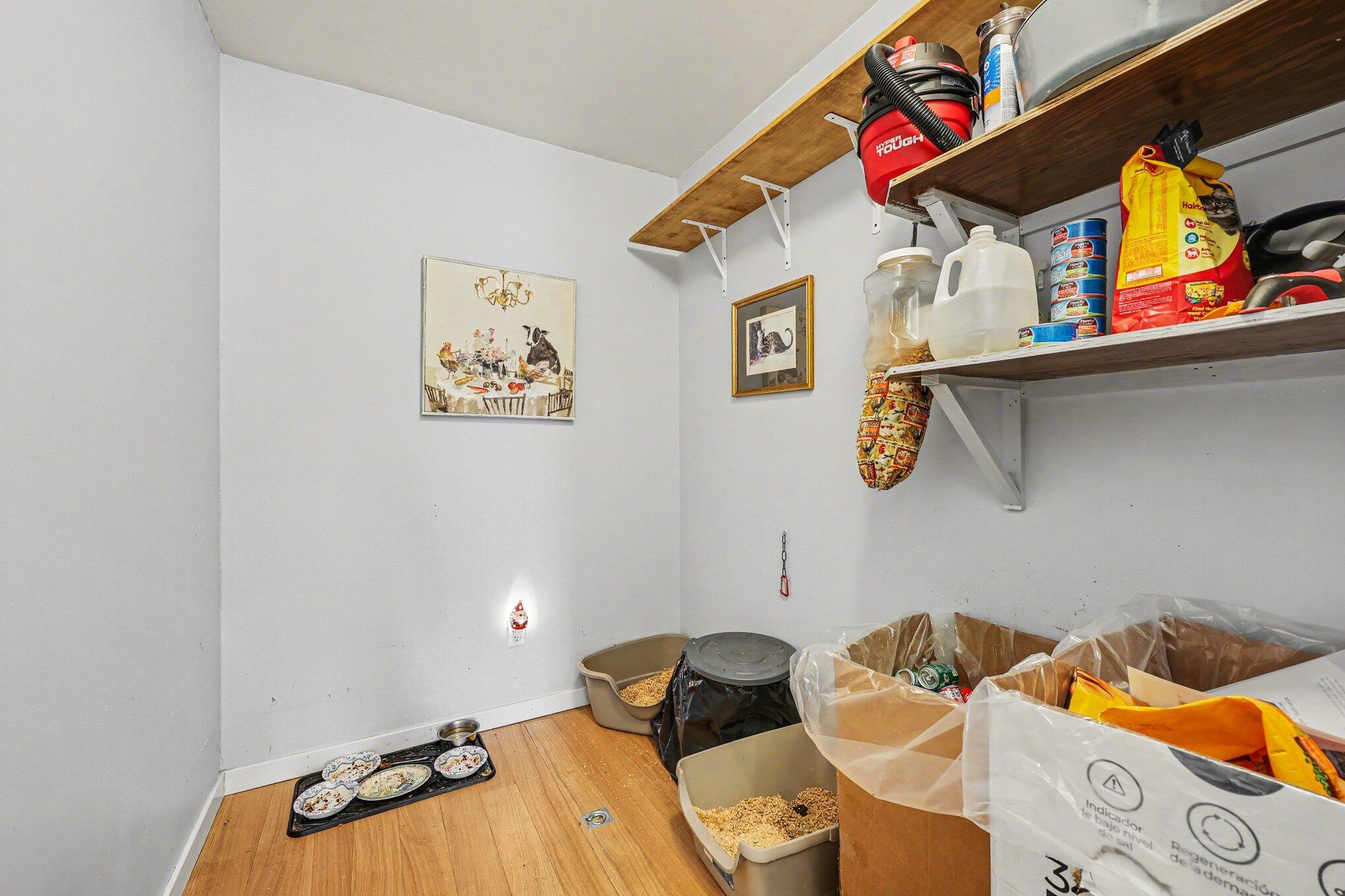 219 South Portage Road Jackson, MI 49201 - Photo 16 of 27 018_file_9339