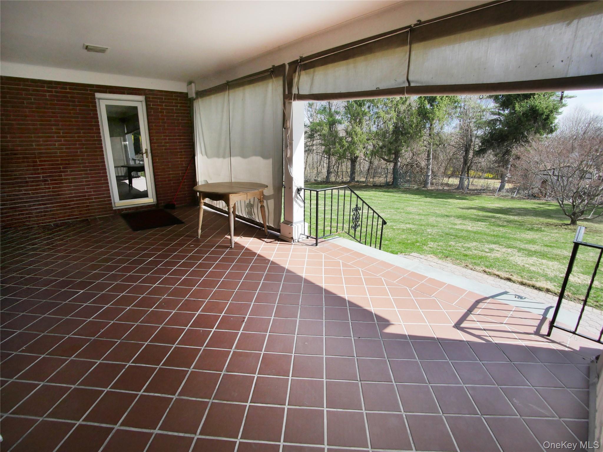 80 Eton Road Thornwood, NY 10594 - Photo 17 of 24 Seating area located at rear deck.