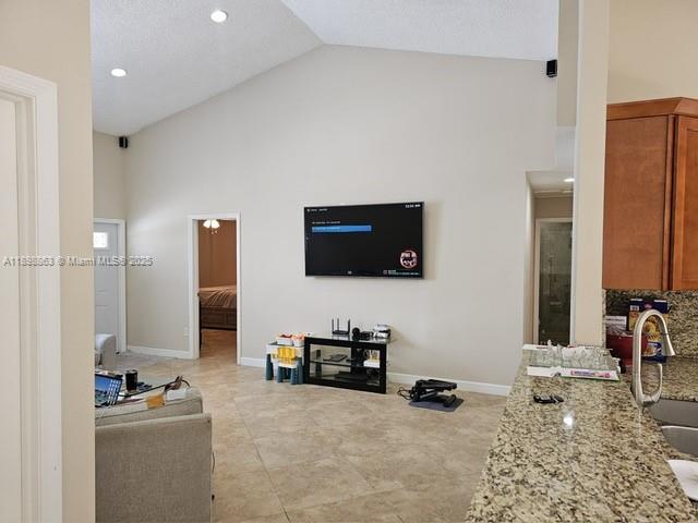 8660 Southwest 14th Street Pembroke Pines, FL 33025 - Photo 16 of 26