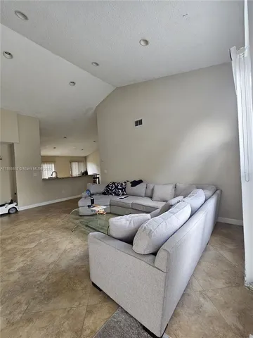 $510,000 | 8660 Southwest 14th Street, Pembroke Pines, FL 33025