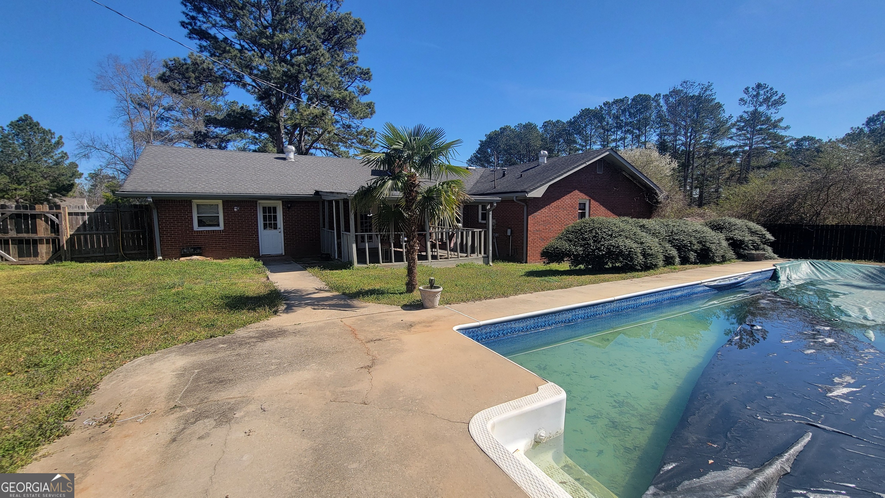 1083 Hampton Road Hampton, GA 30228 - Photo 26 of 27 a front view of house with yard and green space