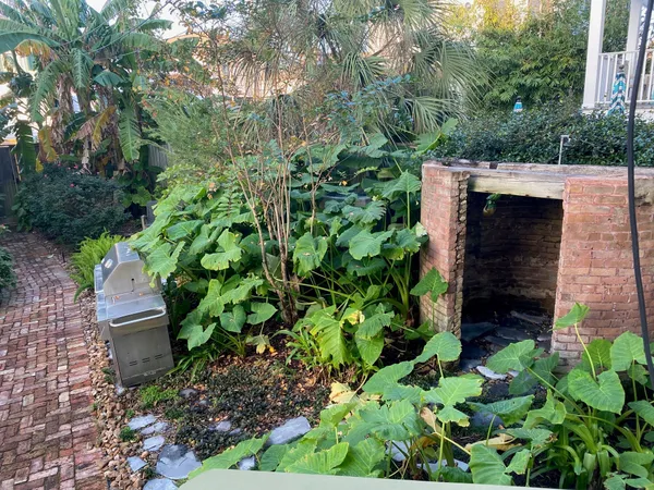 $1,025 | 1812 Winnie Street, Unit REAR, Galveston, TX 77550