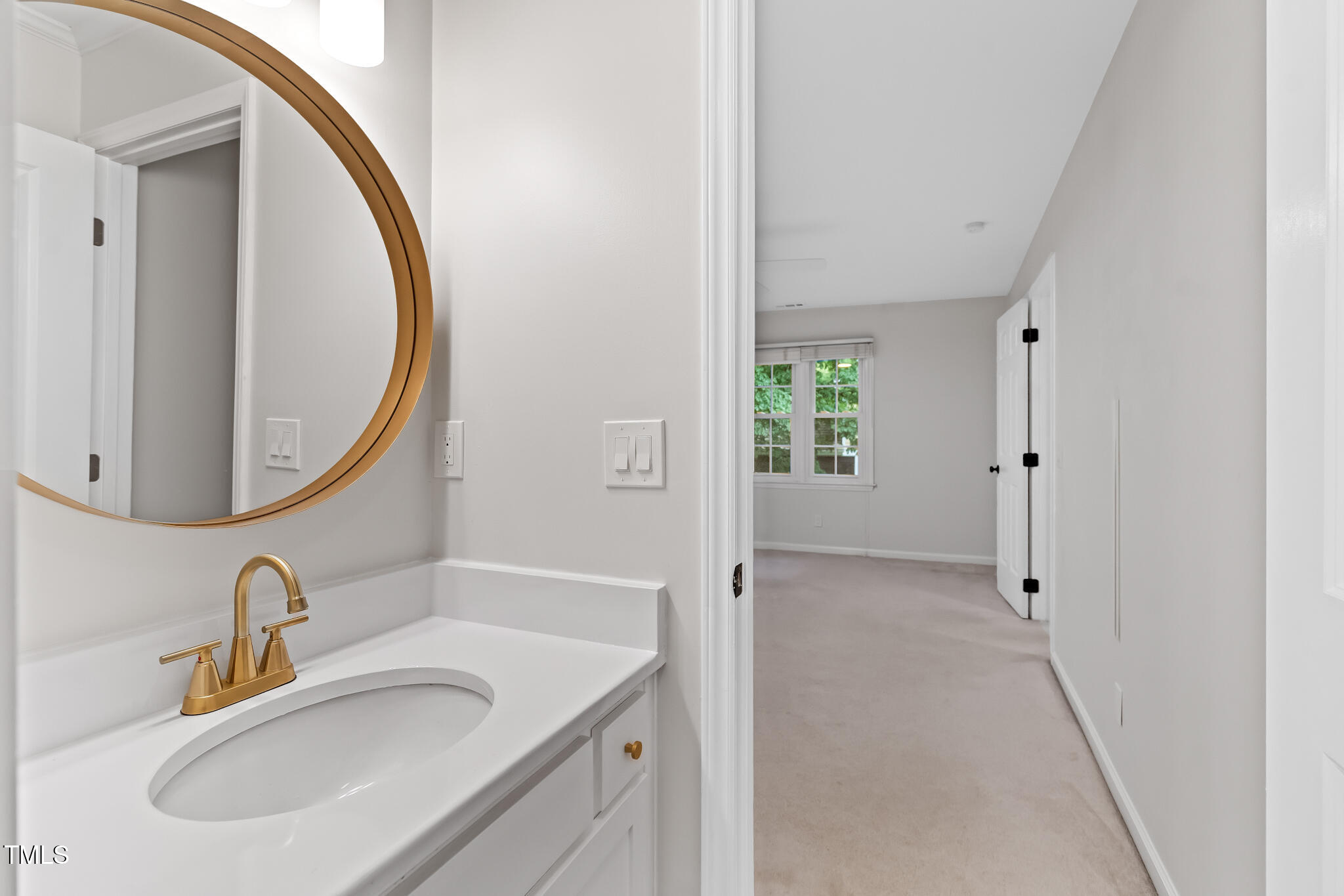 7933 Bluffridge Drive Raleigh, NC 27615 - Photo 23 of 39 Primary Bath