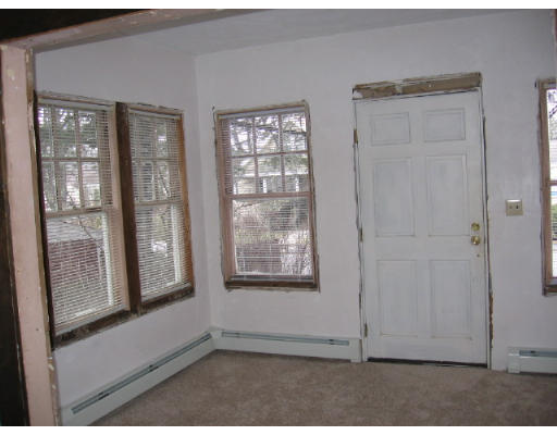 10 Spofford Road Worcester, MA 01607 - Photo 6 of 6 Gallery Image 6
