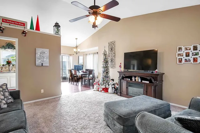 $269,500 | 1600 East Winterset Circle, Goddard, KS 67052