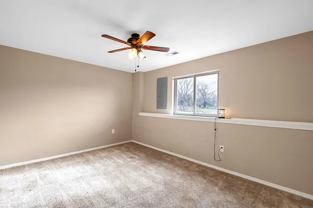 $269,500 | 1600 East Winterset Circle, Goddard, KS 67052