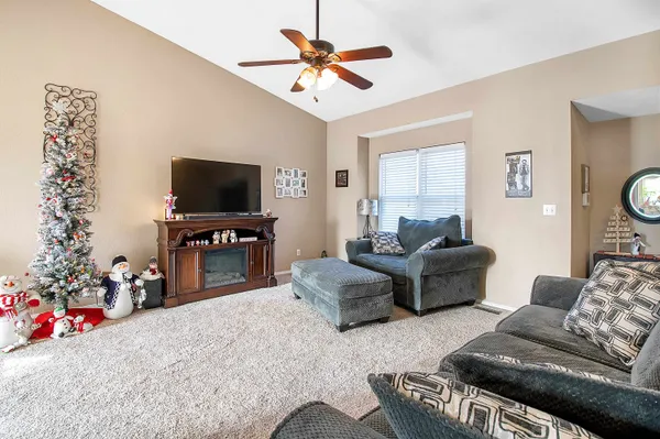 $269,500 | 1600 East Winterset Circle, Goddard, KS 67052