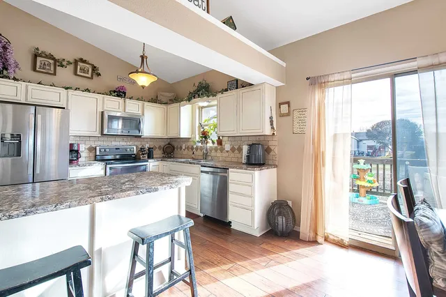 $269,500 | 1600 East Winterset Circle, Goddard, KS 67052