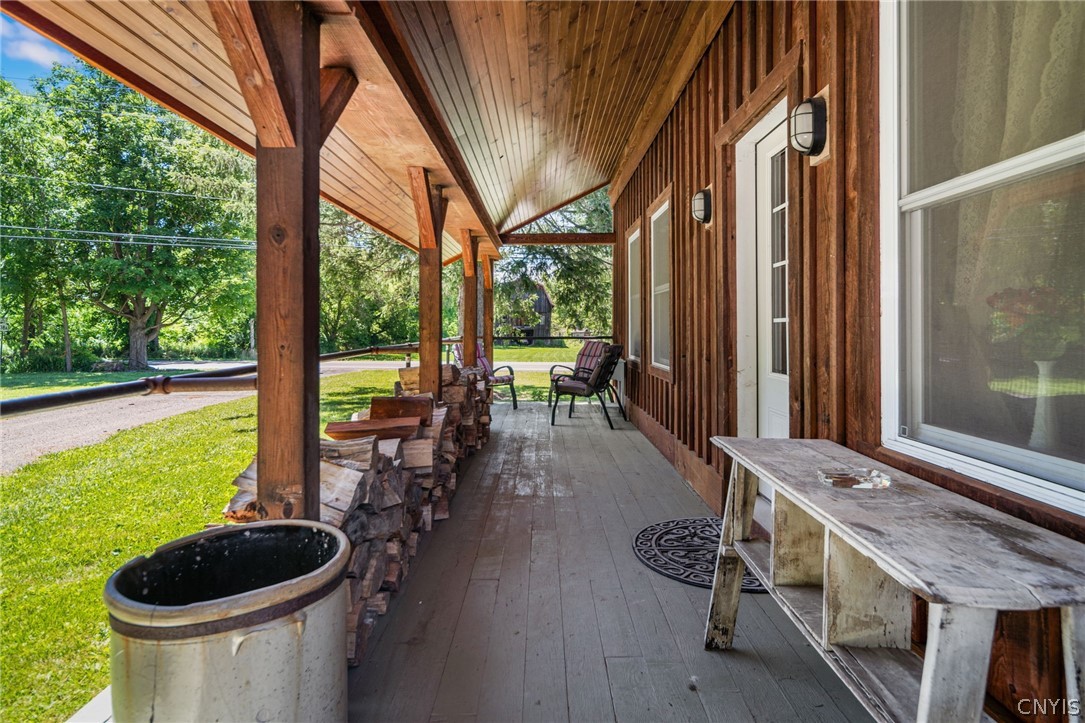 1818 Benson Road Skaneateles, NY 13152 - Photo 2 of 28 Gallery Image 2