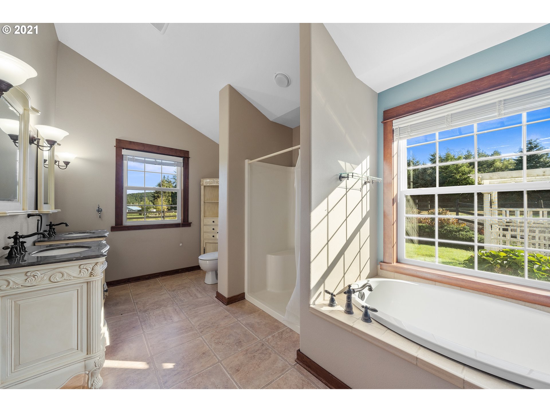 19000 Blanchard Road Cloverdale, OR 97112 - Photo 17 of 31 Gallery Image 17