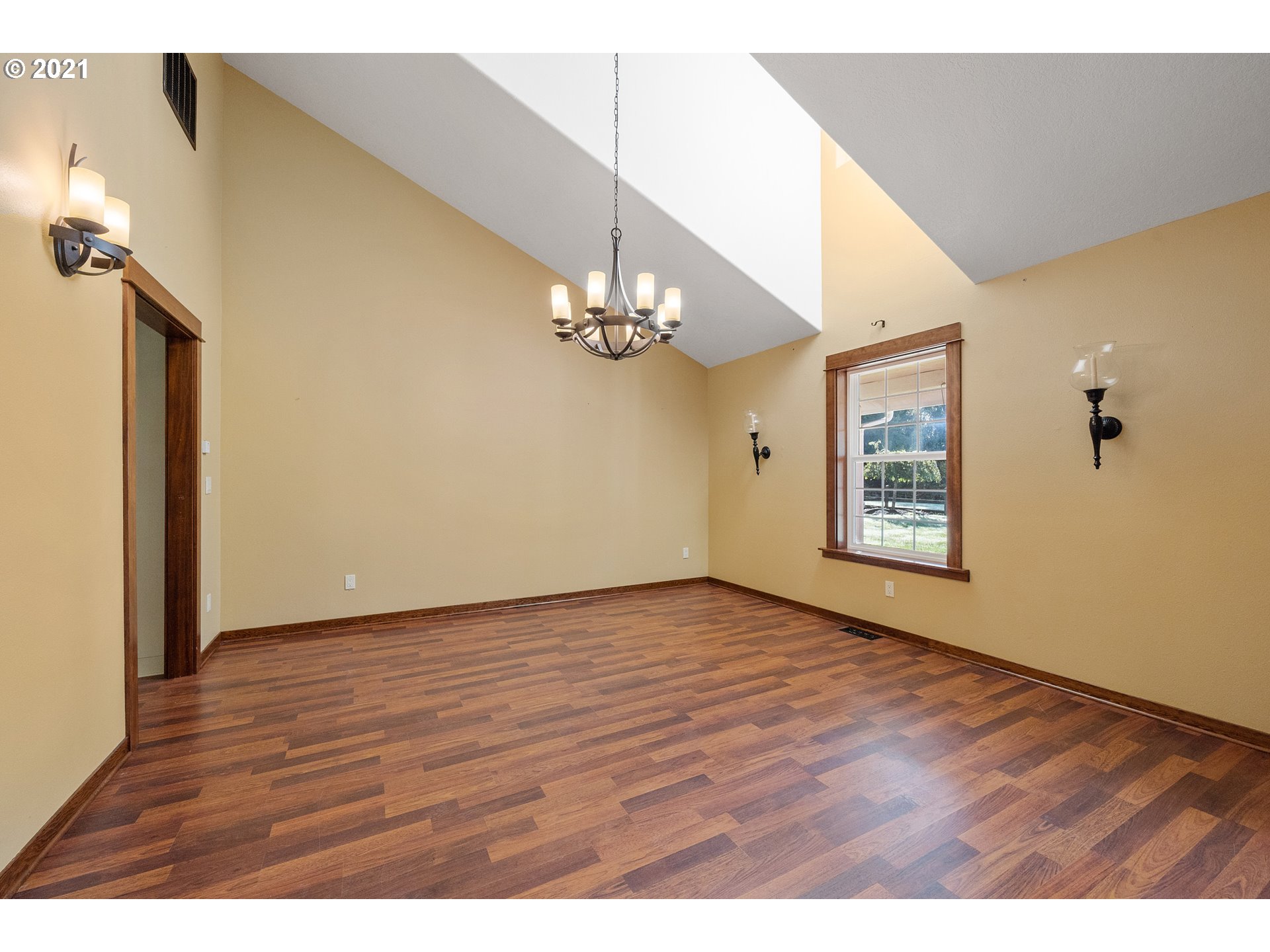 19000 Blanchard Road Cloverdale, OR 97112 - Photo 10 of 31 Gallery Image 10