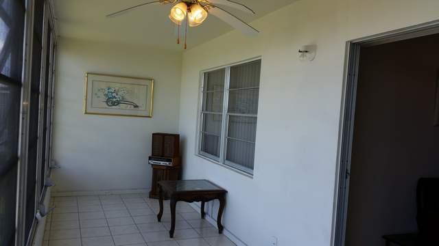 4021 Exeter Boca Raton, FL 33434 - Photo 15 of 18 Patio