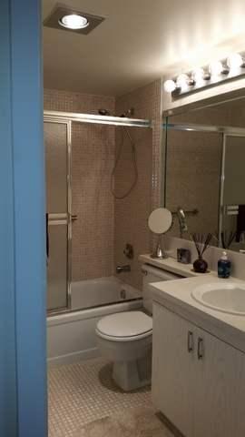 4021 Exeter Boca Raton, FL 33434 - Photo 7 of 18 Master Bath