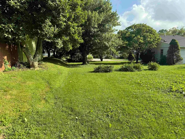 $84,900 | 614 West Dixie Street, Bloomington, IN 47403