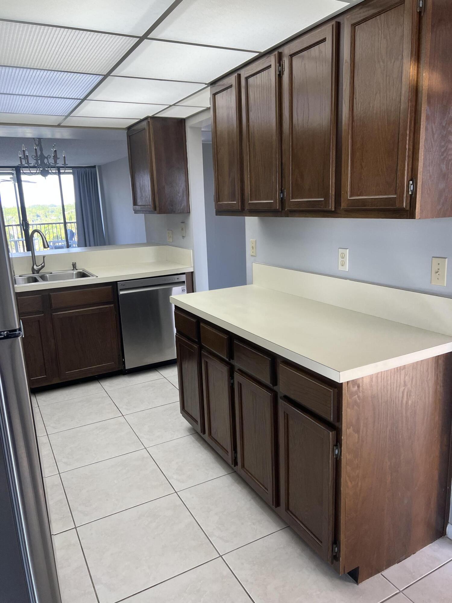 21 Royal Palm Way, Unit 602 Boca Raton, FL 33432 - Photo 11 of 44 IMG_1466