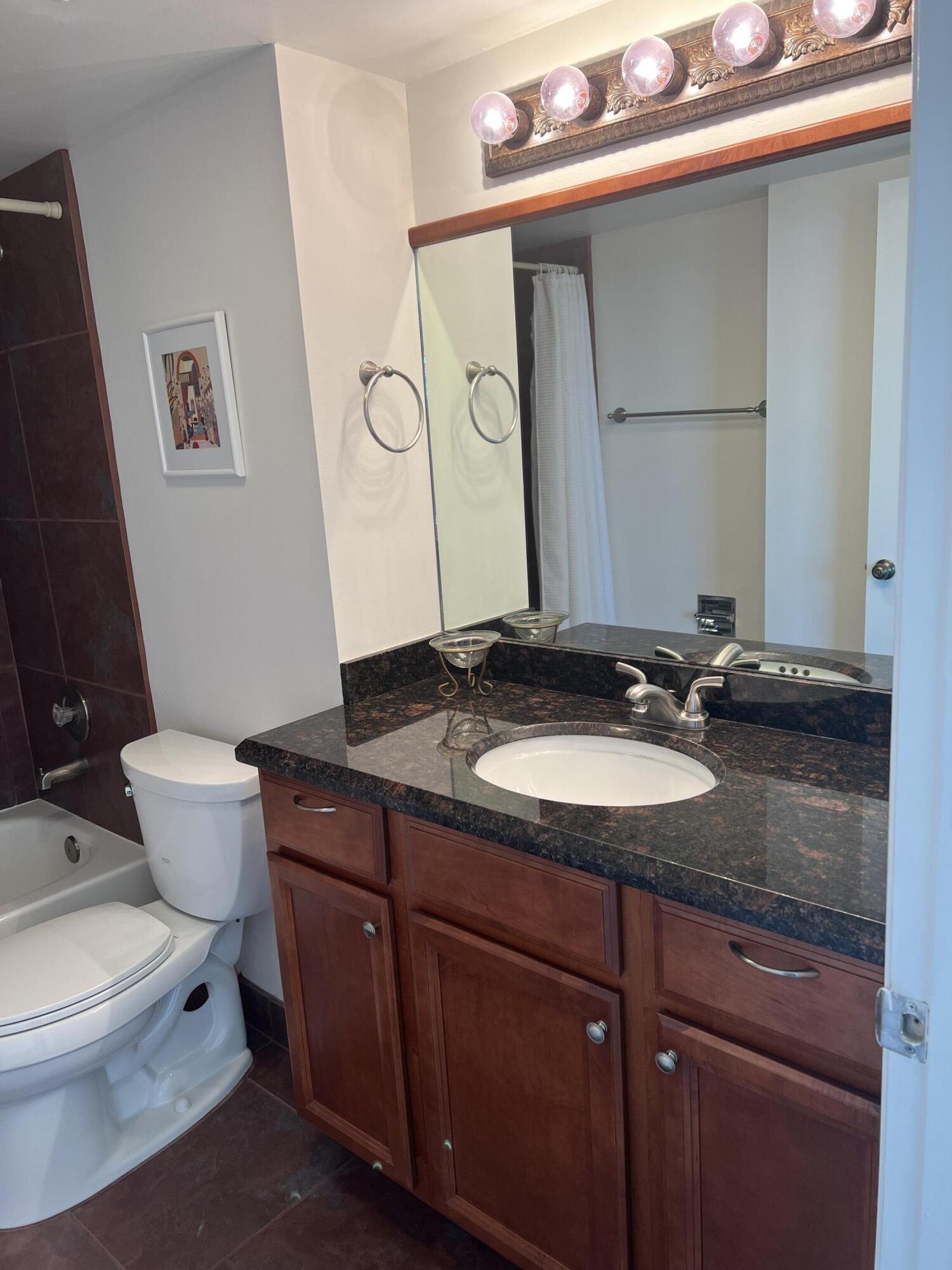 21 Royal Palm Way, Unit 602 Boca Raton, FL 33432 - Photo 16 of 44 IMG_1449