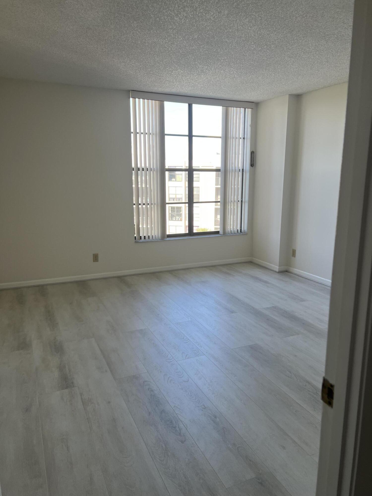 21 Royal Palm Way, Unit 602 Boca Raton, FL 33432 - Photo 21 of 44 IMG_1455