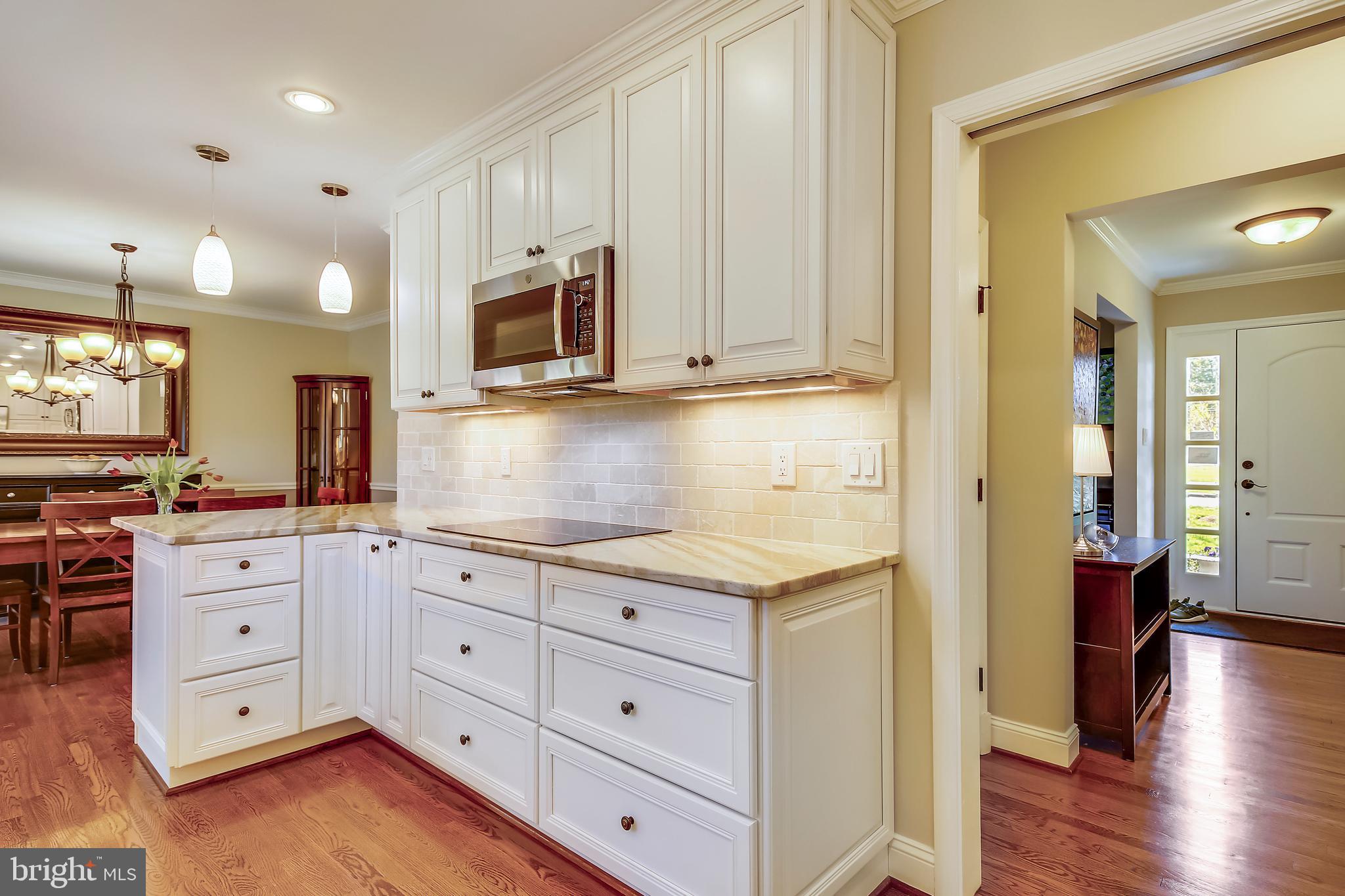 6412 Noble Drive McLean, VA 22101 - Photo 4 of 29 Gallery Image 4