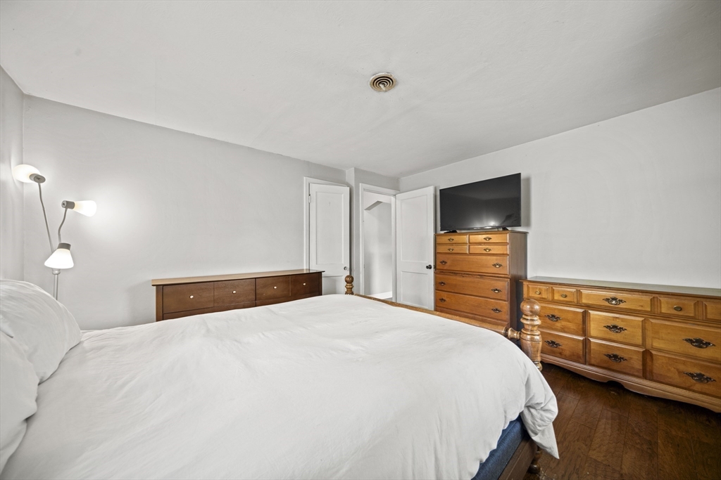 75 Garland Street Springfield, MA 01118 - Photo 19 of 40