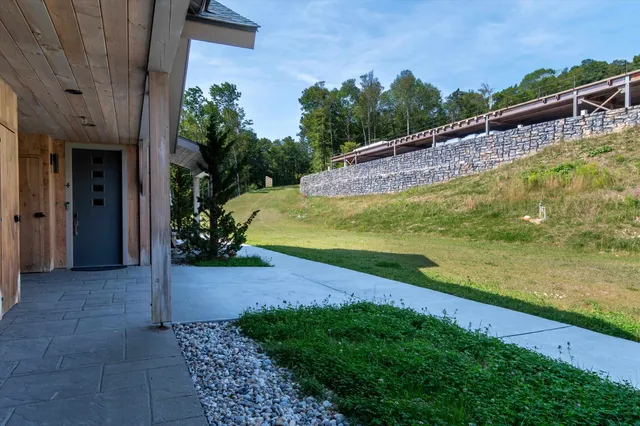 $795,000 | 144 Lodge Road, Unit 6, Ludlow, VT 05149