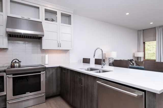 $795,000 | 144 Lodge Road, Unit 6, Ludlow, VT 05149