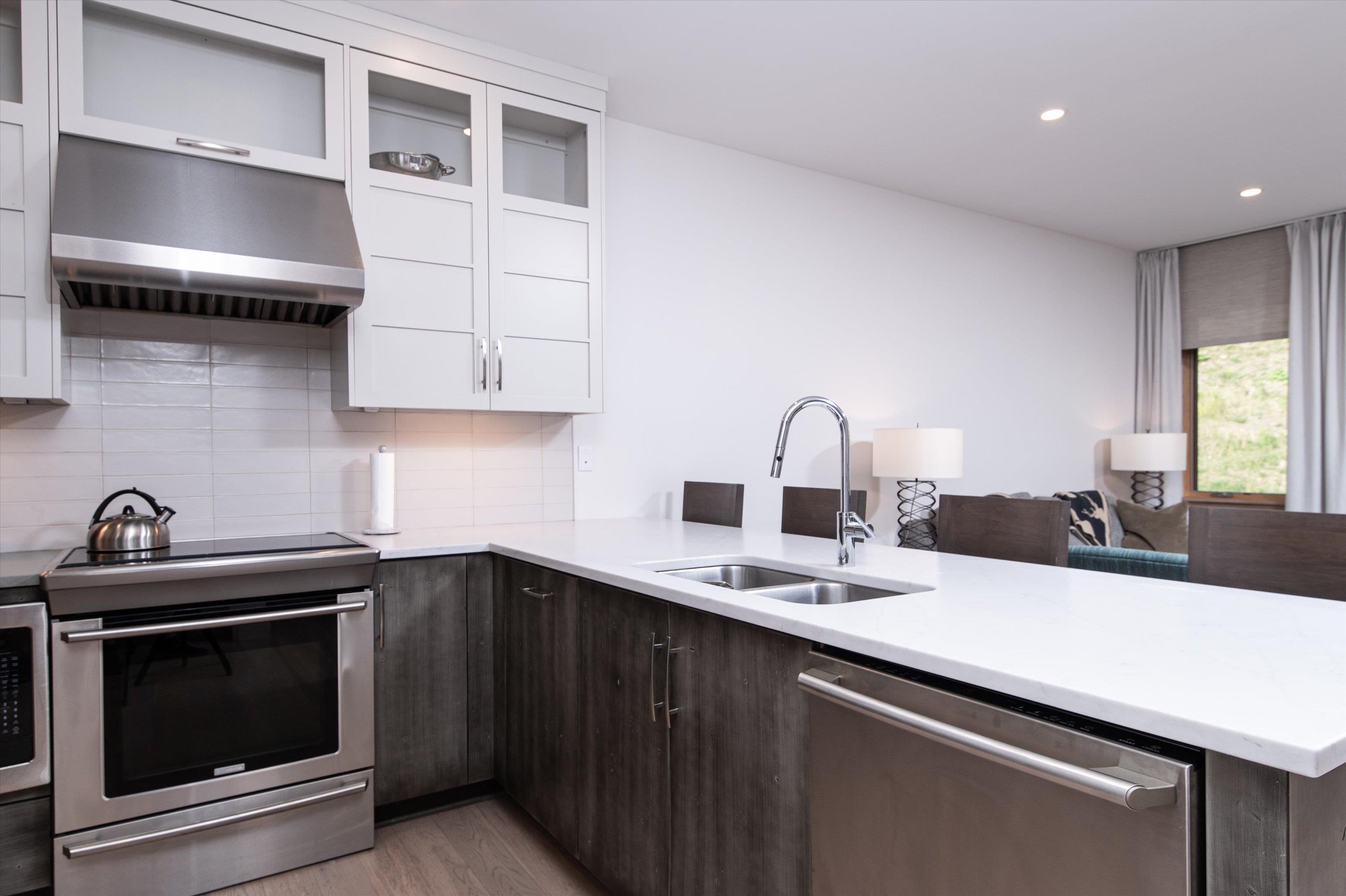 144 Lodge Road, Unit 6 Ludlow, VT 05149 - Photo 10 of 44