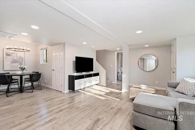 $435,000 | 1916 East Oak Street, Caldwell, ID 83605