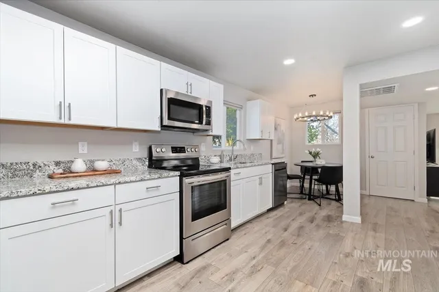 $435,000 | 1916 East Oak Street, Caldwell, ID 83605