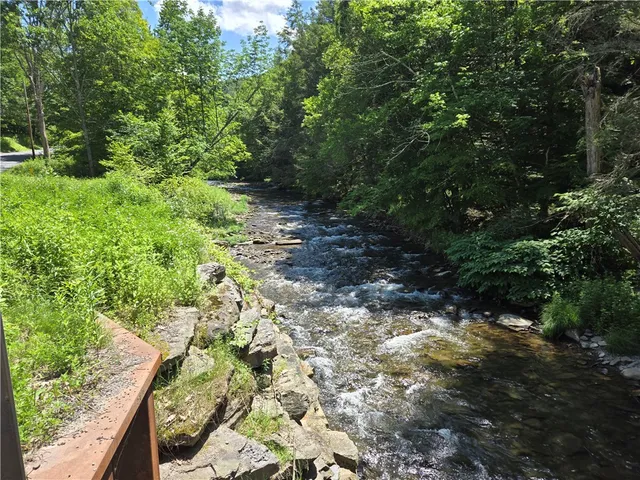 $269,000 | 524 Burnwood Road, Hancock, NY 13756