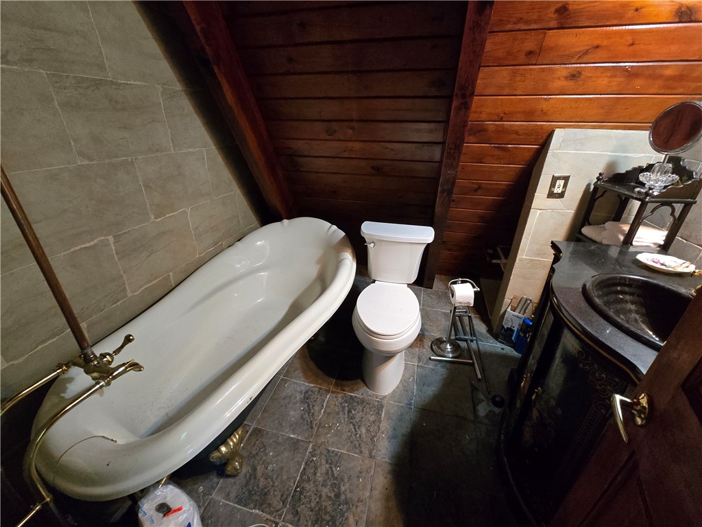 524 Burnwood Road Hancock, NY 13756 - Photo 25 of 28