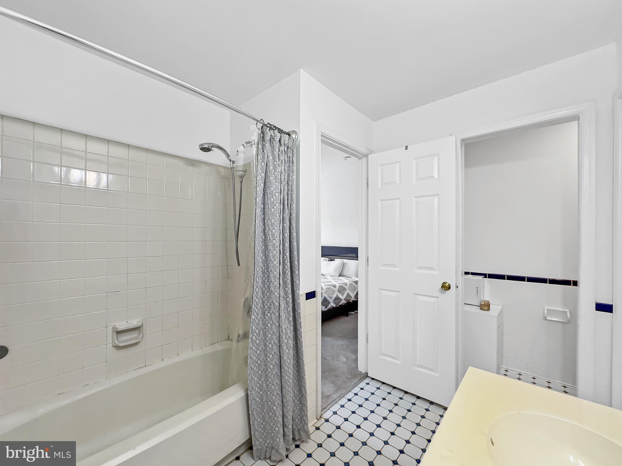 11180 Rienzi Place, Unit 204 Manassas, VA 20109 - Photo 16 of 19 Gallery Image 16