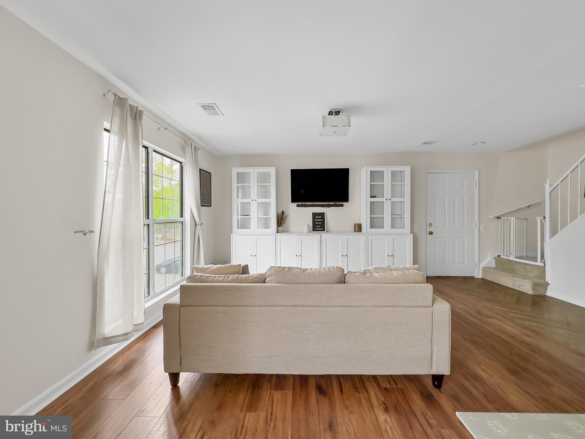 11180 Rienzi Place, Unit 204 Manassas, VA 20109 - Photo 4 of 19 Gallery Image 4